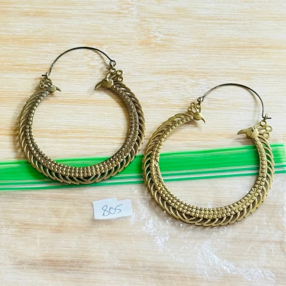 VTG Chunky Ethnic Peacock‎ Hoop Massive Earrings Brass Woven Pierced dangle Boho